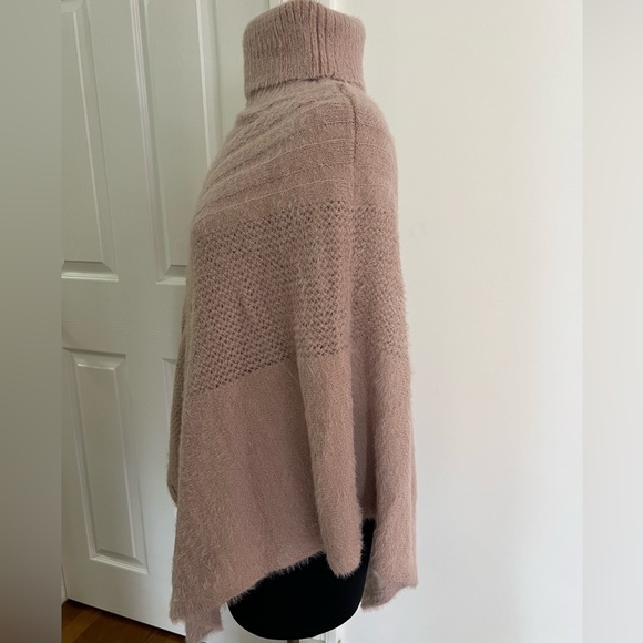 Mia & Tess Fuzzy Shimmering Turtleneck Rose Color Poncho - Picture 7 of 14